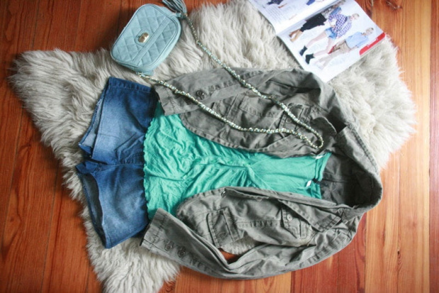 6.Żakiecik khaki ( przebarwienie pod pachami) 7.Spodenki Jessica (przeszywane) 8.Bluzeczka H&M.